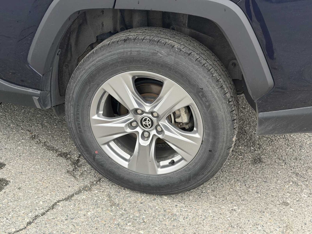2024 Toyota RAV4 XLE - Image 12