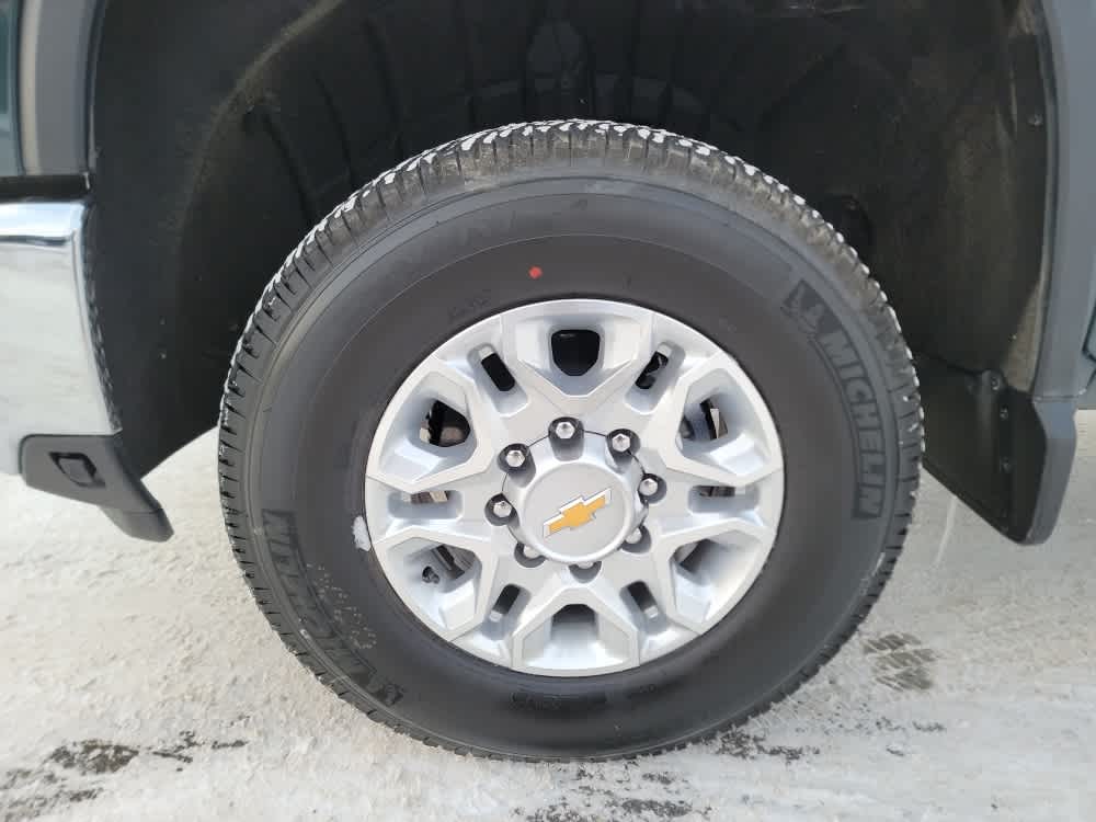 Thumbnail: 2026 Chevrolet Silverado 2500 - 9