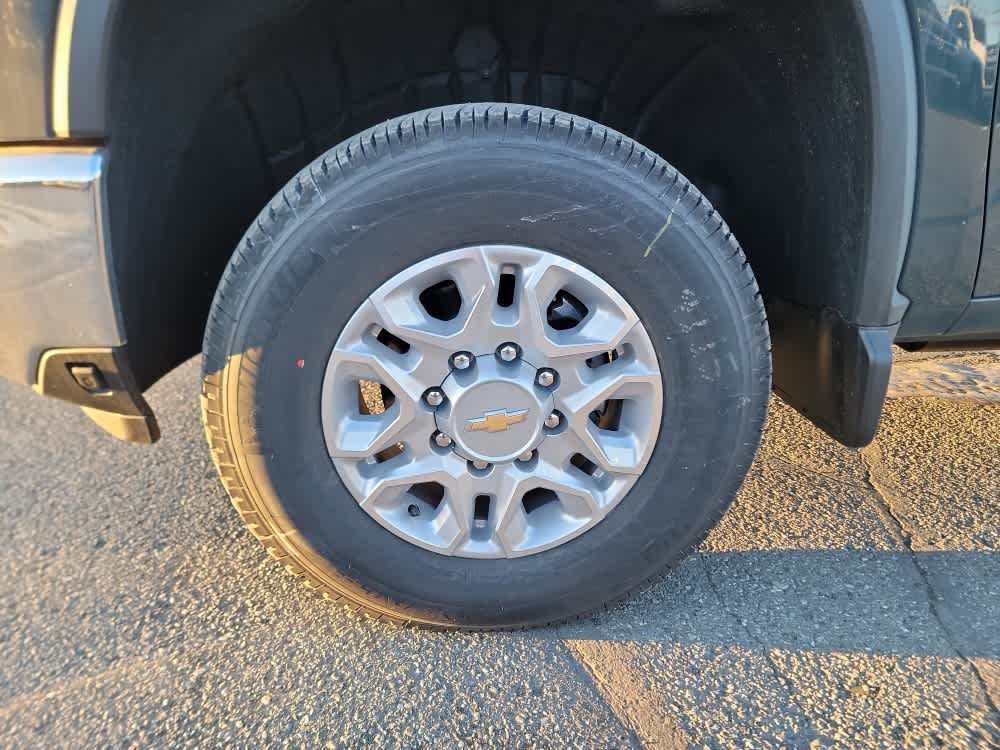 Thumbnail: 2026 Chevrolet Silverado 2500 - 9