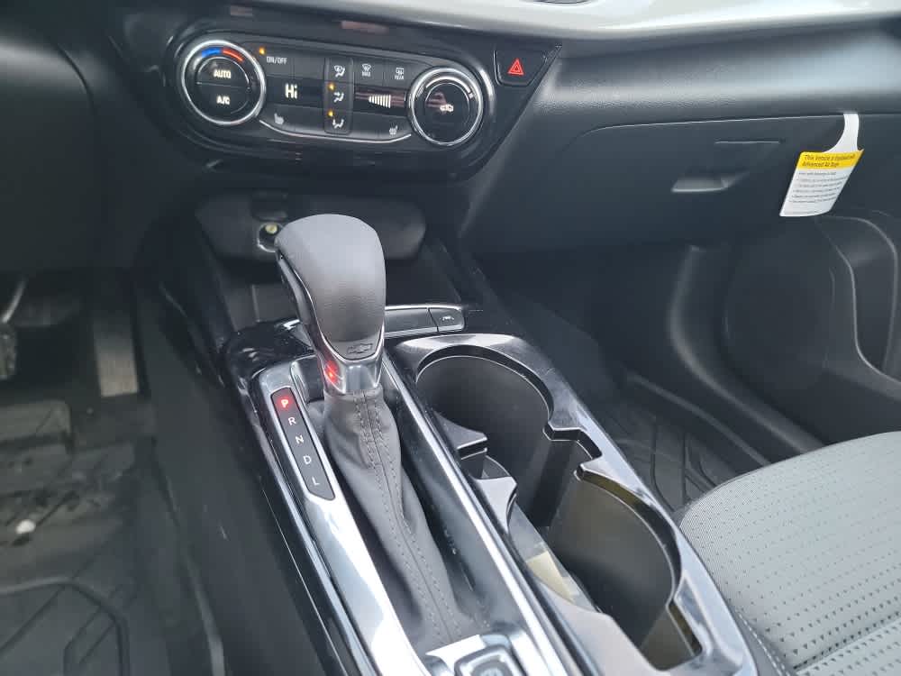 Thumbnail: 2026 Chevrolet Trax - 17