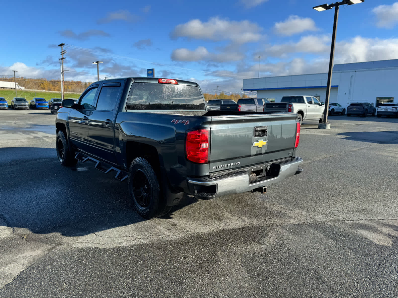 Thumbnail: 2017 Chevrolet Silverado 1500 - 3