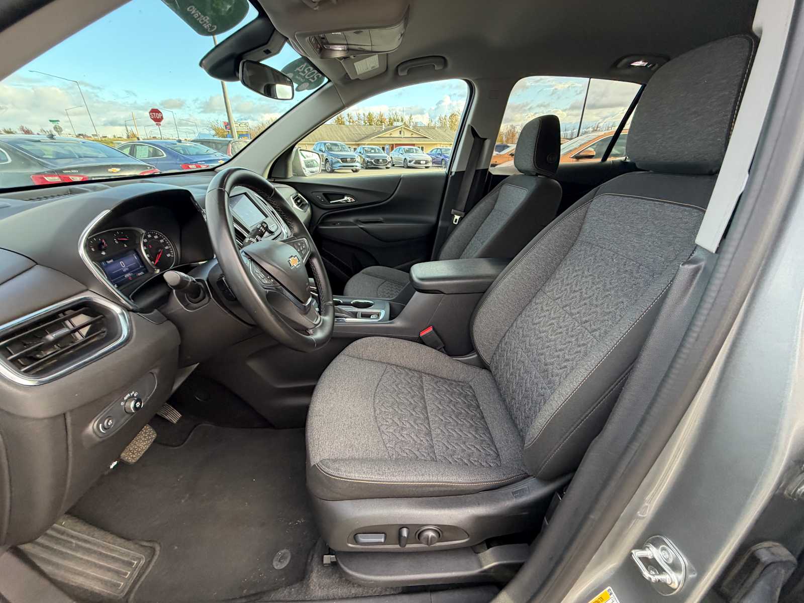 2024 Chevrolet Equinox LT - Image 6