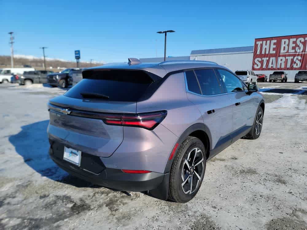 Thumbnail: 2026 Chevrolet Equinox - 5