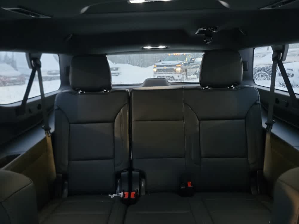 Thumbnail: 2026 Chevrolet Suburban - 23