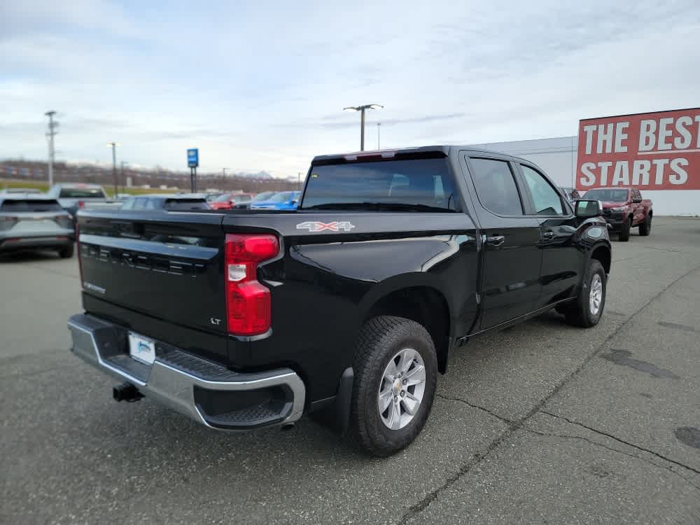 Thumbnail: 2026 Chevrolet Silverado 1500 - 5