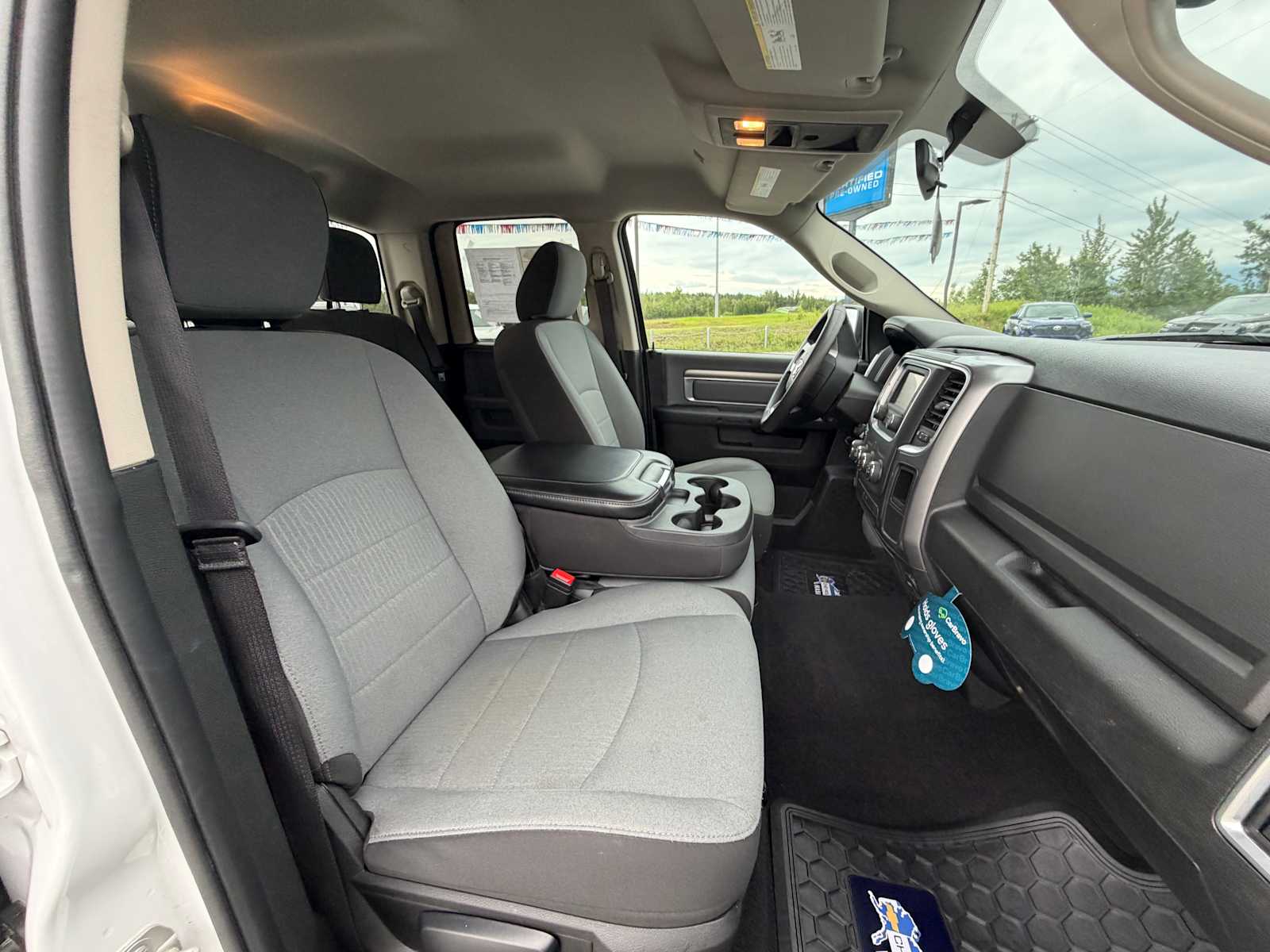 2024 RAM Ram 1500 Classic SLT - Photo 23