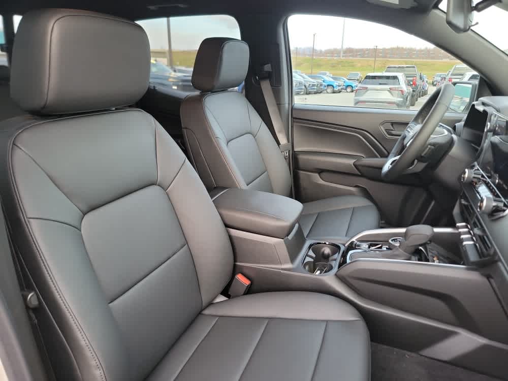 Thumbnail: 2026 Chevrolet Colorado - 17