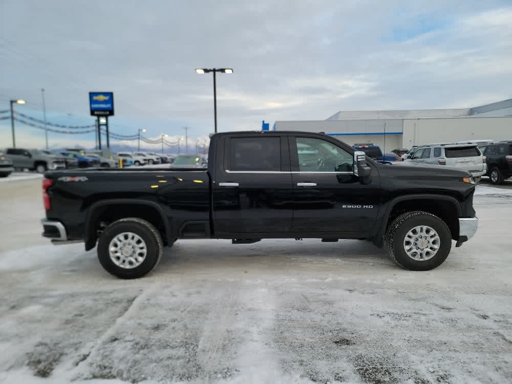 Thumbnail: 2026 Chevrolet Silverado 2500 - 6