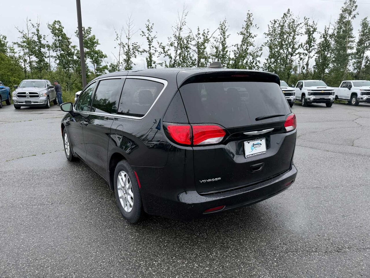 2023 Chrysler Voyager LX - Image 15