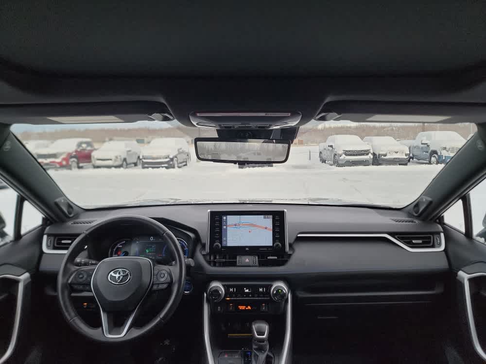 Thumbnail: 2021 Toyota RAV4 - 25