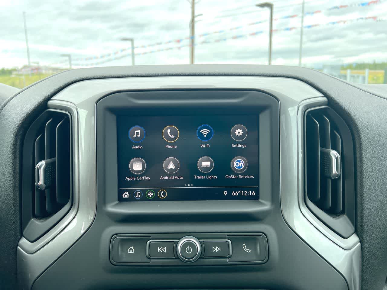 Thumbnail: 2022 Chevrolet Silverado 1500 - 18