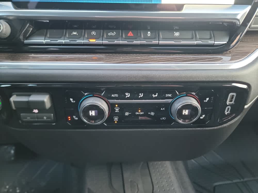 Thumbnail: 2026 Chevrolet Silverado 1500 - 17