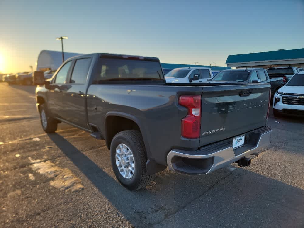 Thumbnail: 2026 Chevrolet Silverado 2500 - 3