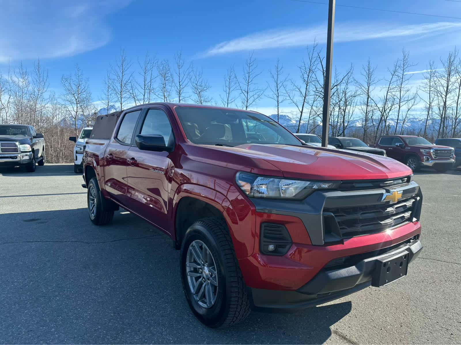 Thumbnail: 2023 Chevrolet Colorado - 9