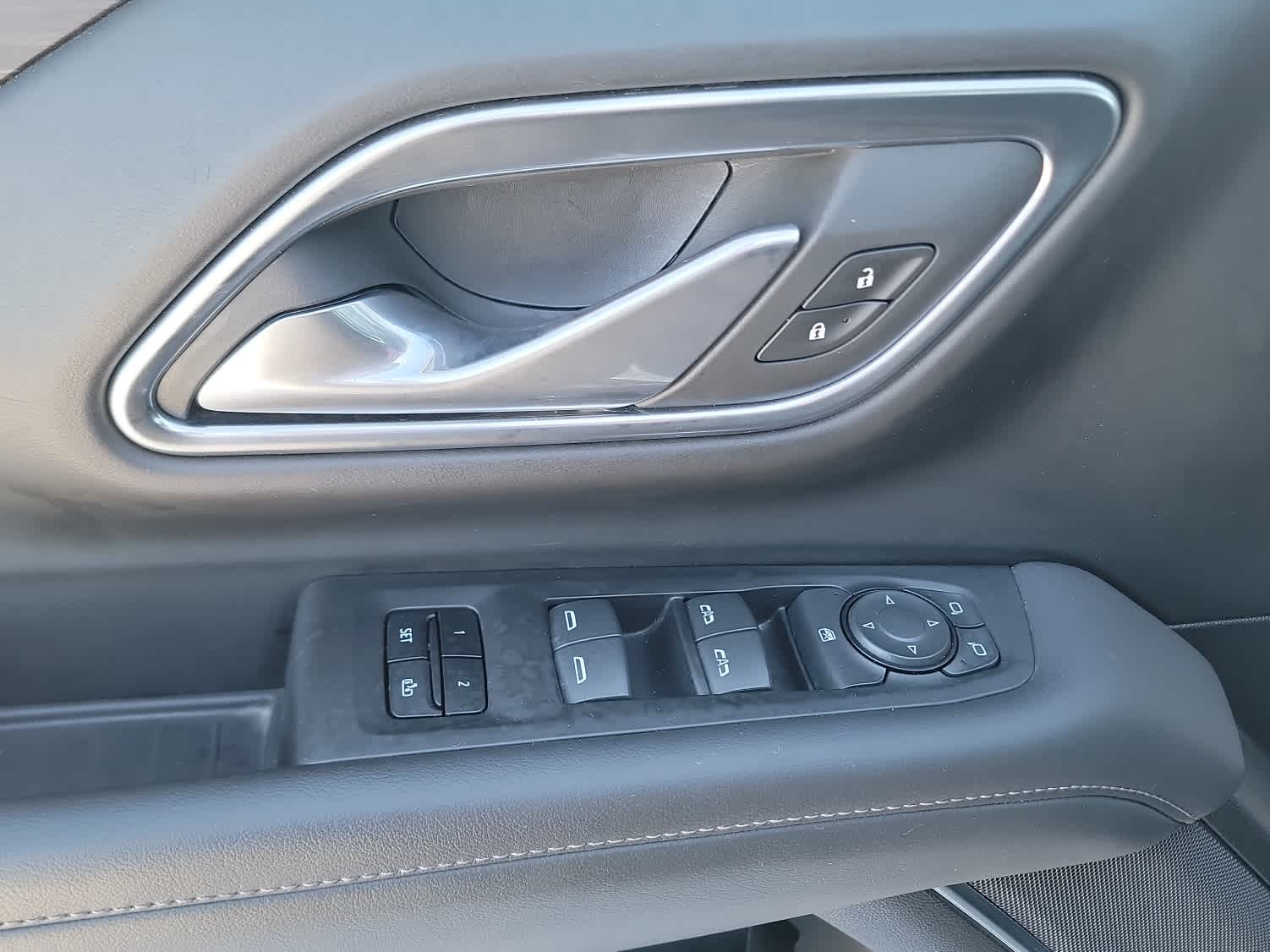 Thumbnail: 2024 Chevrolet Tahoe - 10