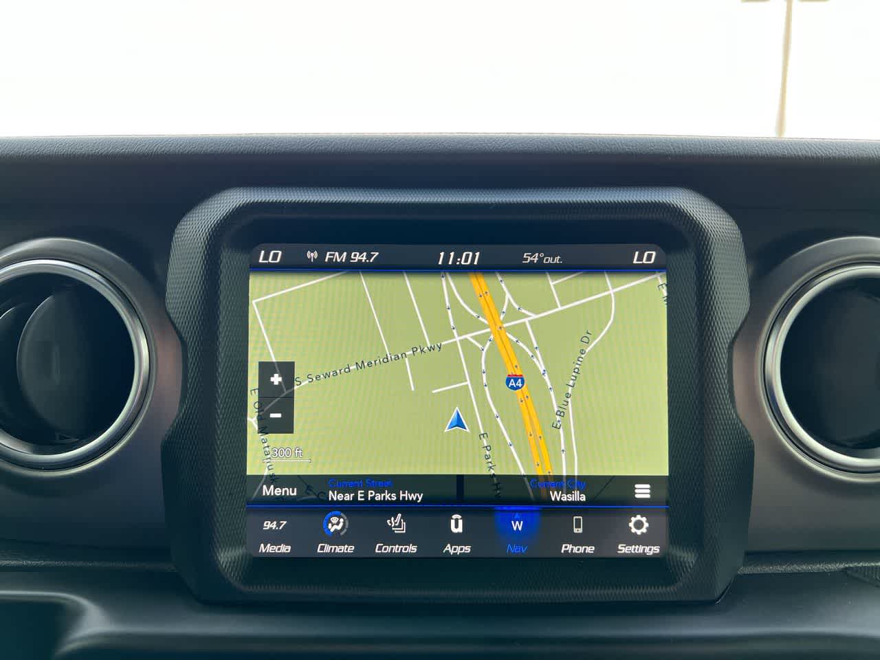 Thumbnail: 2021 Jeep Gladiator - 18