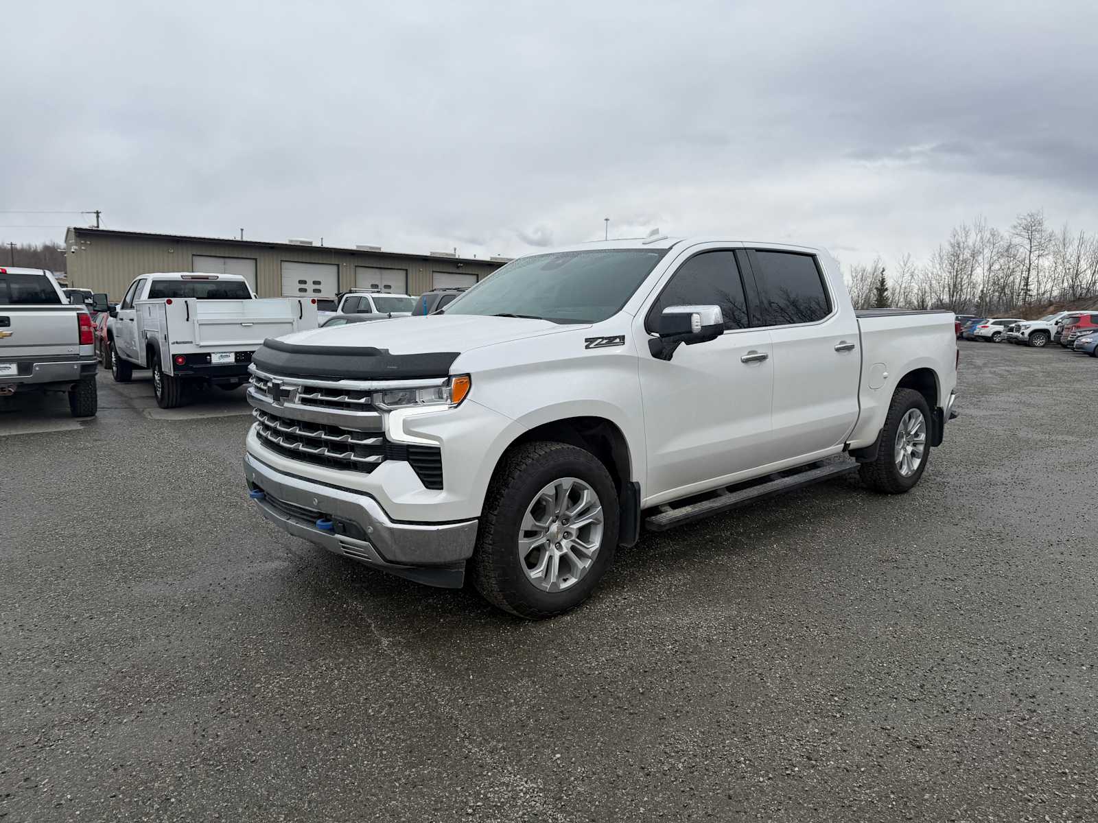 Thumbnail: 2025 Chevrolet Silverado 1500 - 3