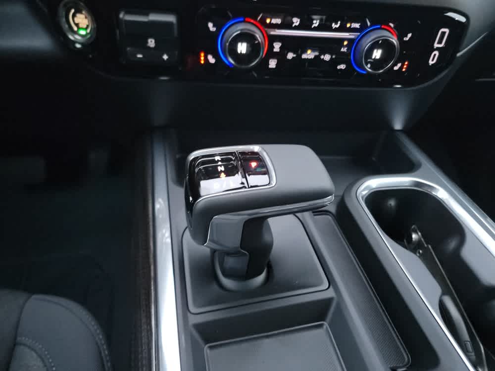 Thumbnail: 2026 Chevrolet Silverado 1500 - 17