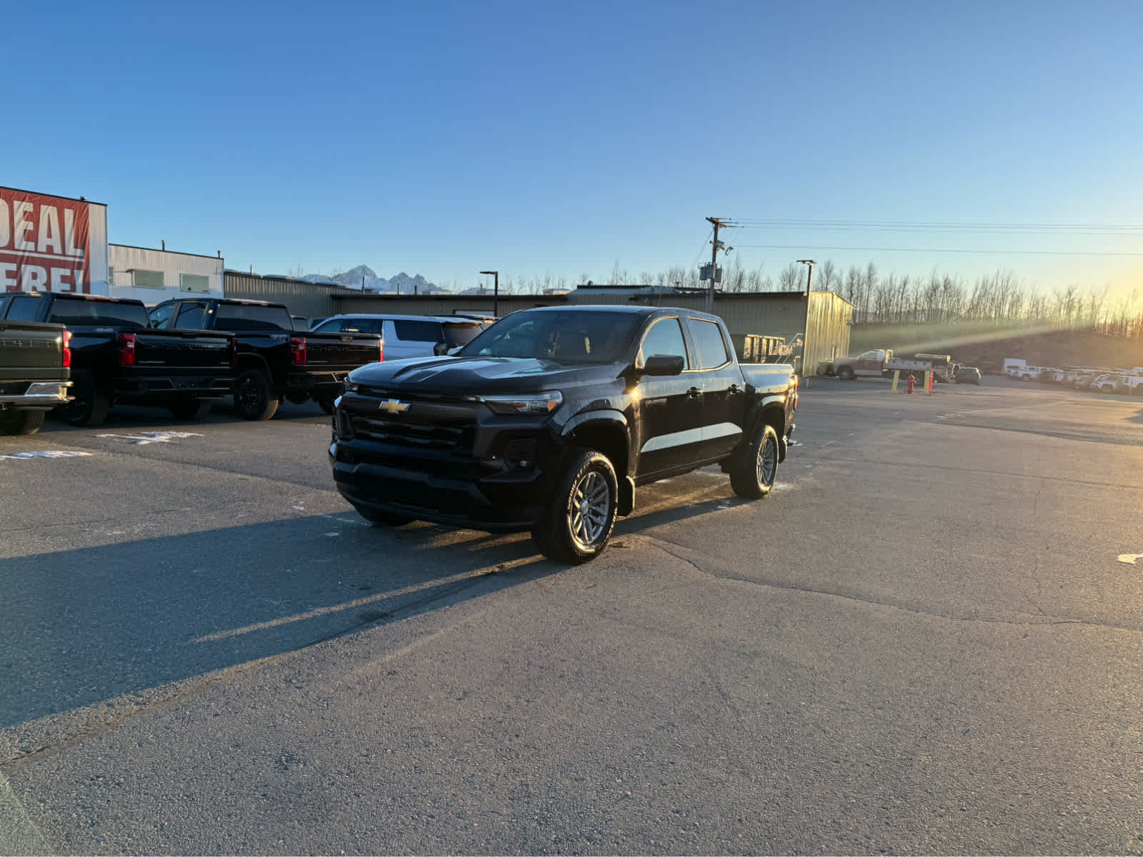 Thumbnail: 2025 Chevrolet Colorado - 9