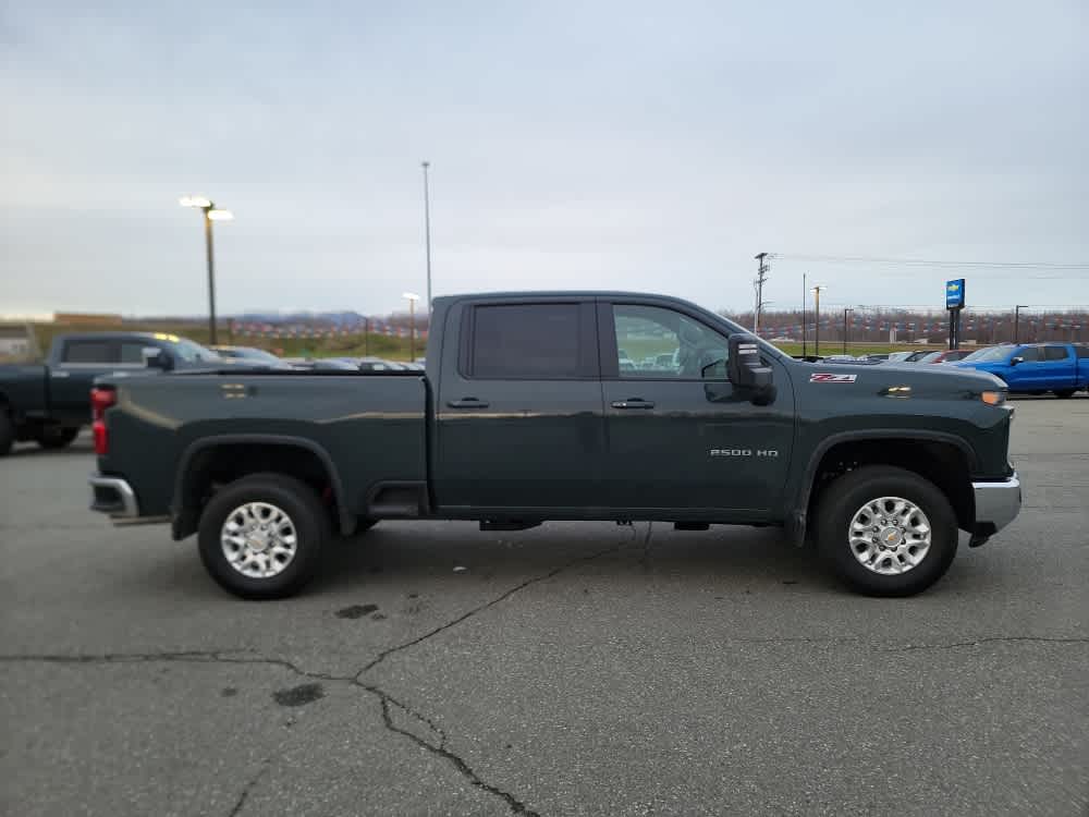 Thumbnail: 2026 Chevrolet Silverado 2500 - 6