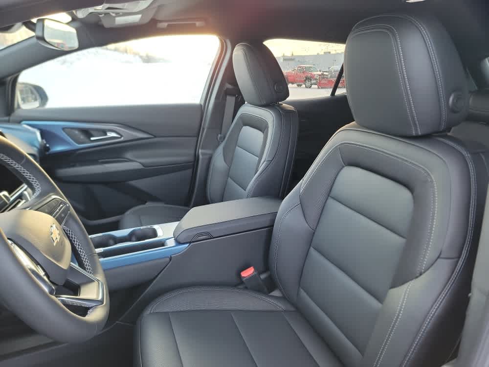 Thumbnail: 2026 Chevrolet Equinox - 12