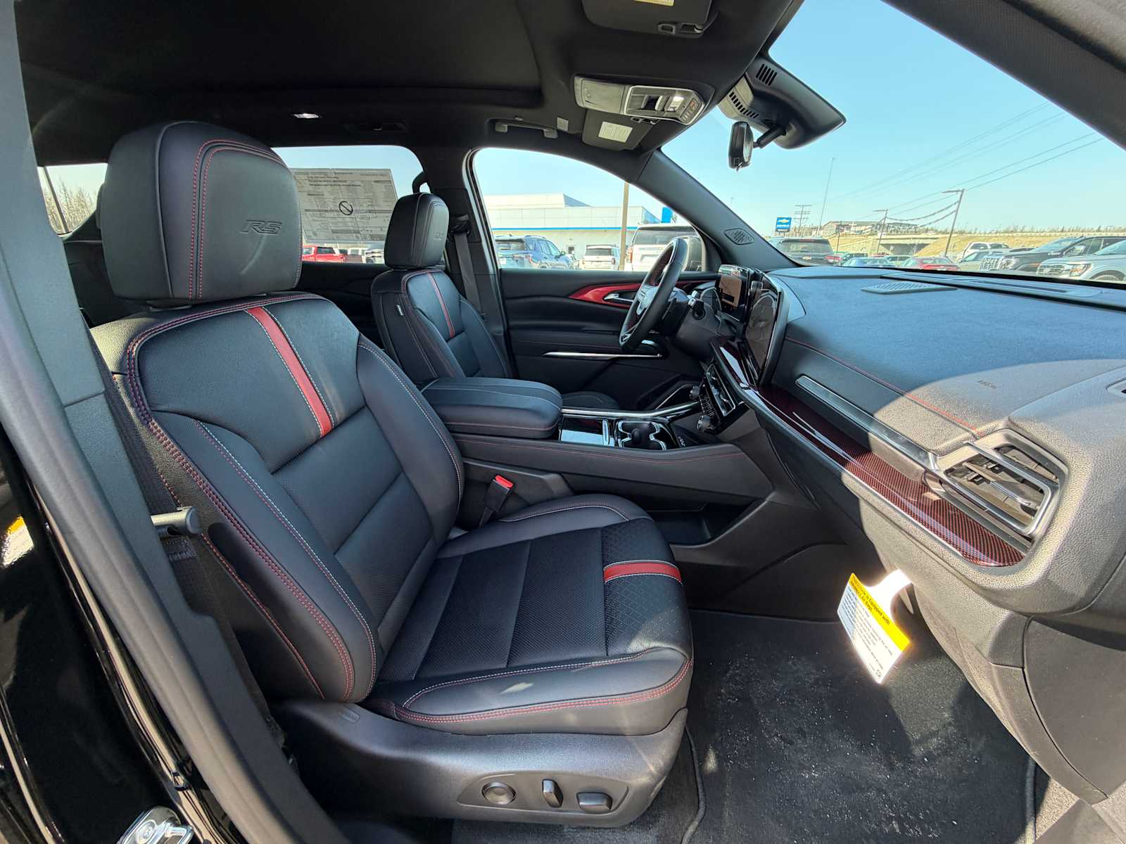 Thumbnail: 2026 Chevrolet Traverse - 25