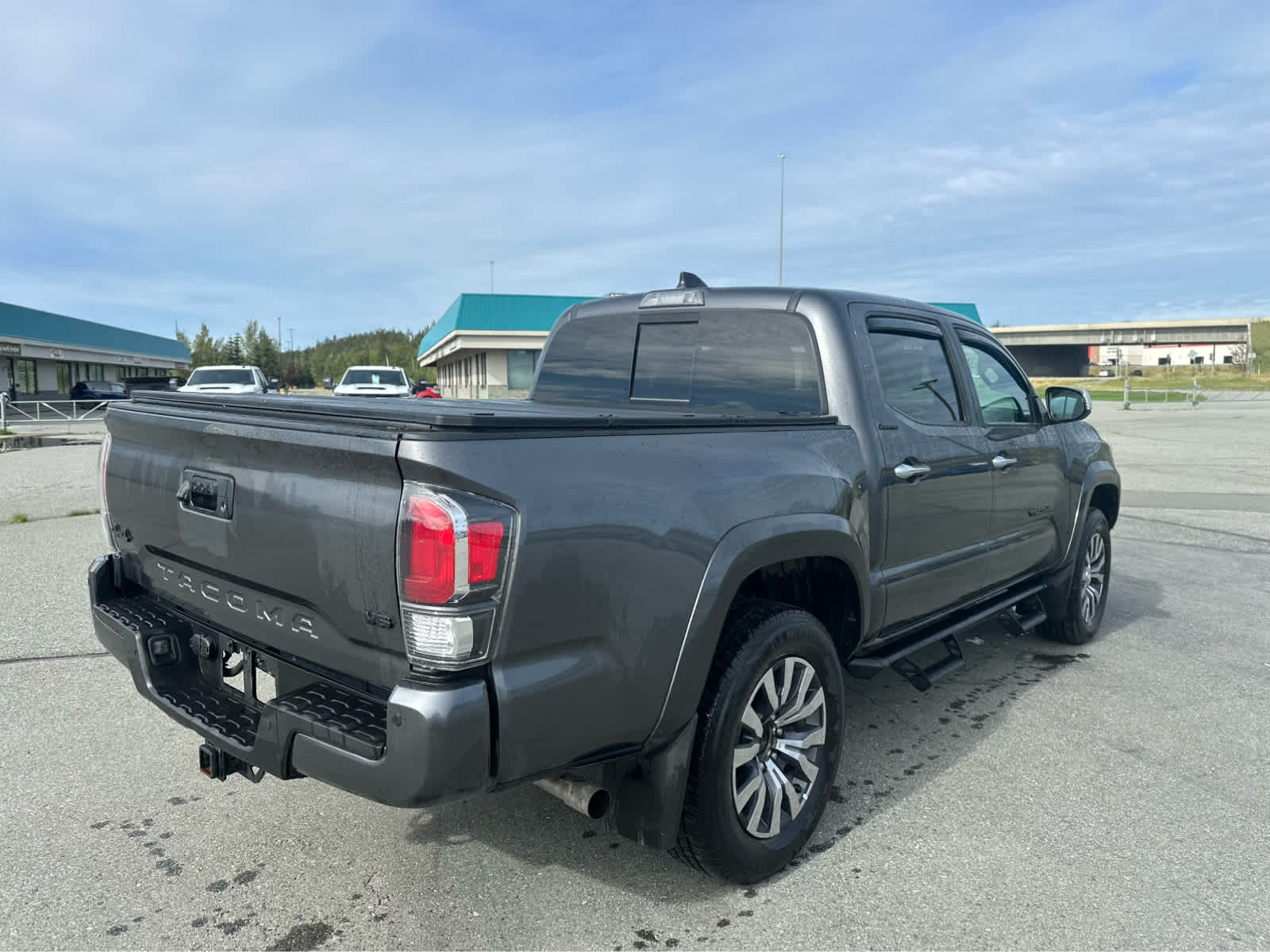 Thumbnail: 2022 Toyota Tacoma - 7