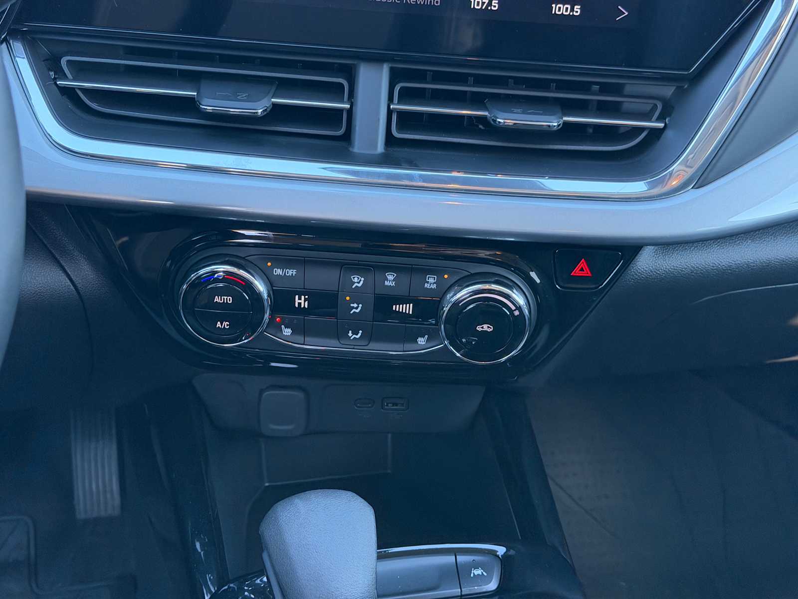 2026 Chevrolet Trax LT - Photo 19