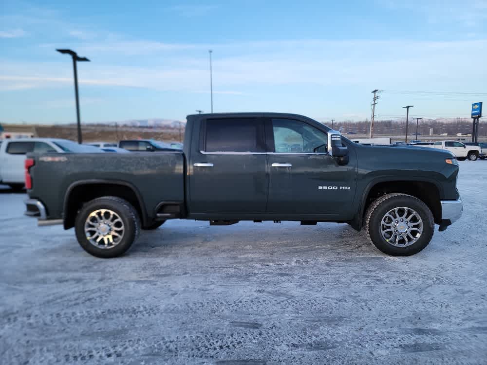 Thumbnail: 2026 Chevrolet Silverado 2500 - 6