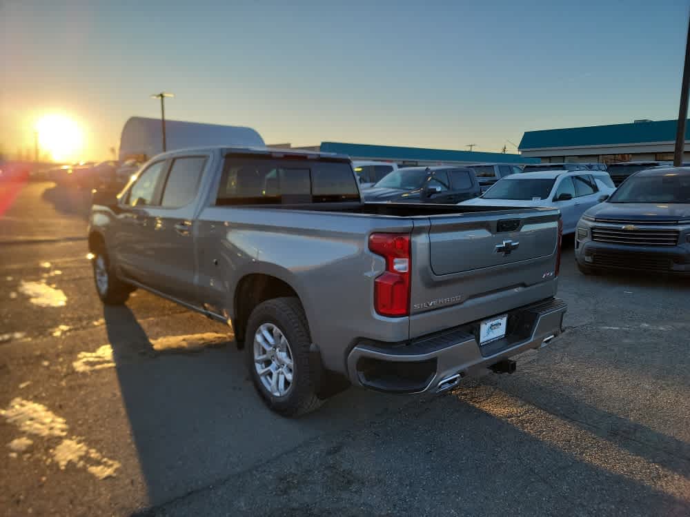 Thumbnail: 2026 Chevrolet Silverado 1500 - 3