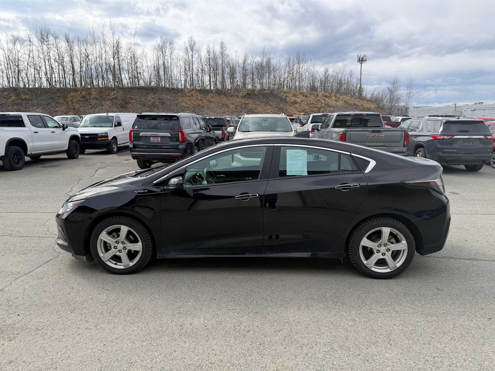 Thumbnail: 2018 Chevrolet Volt - 2