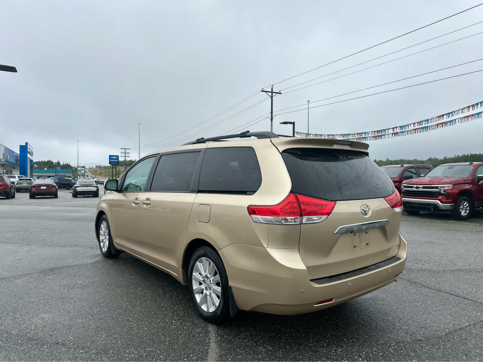 Thumbnail: 2012 Toyota Sienna - 5