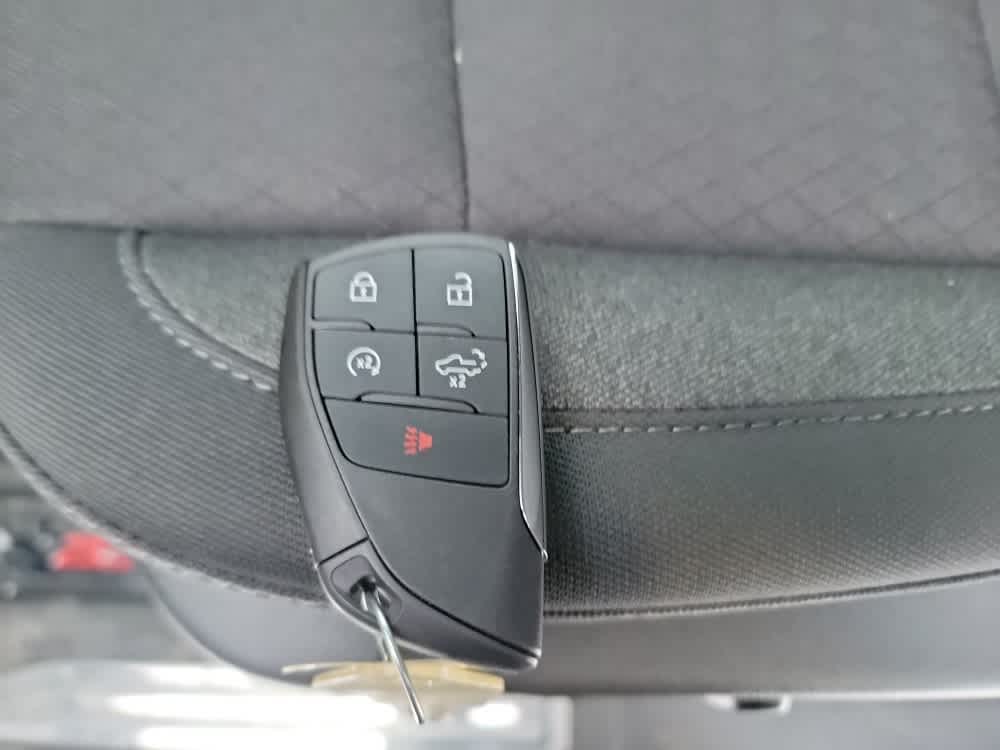 Thumbnail: 2026 Chevrolet Silverado 2500 - 21