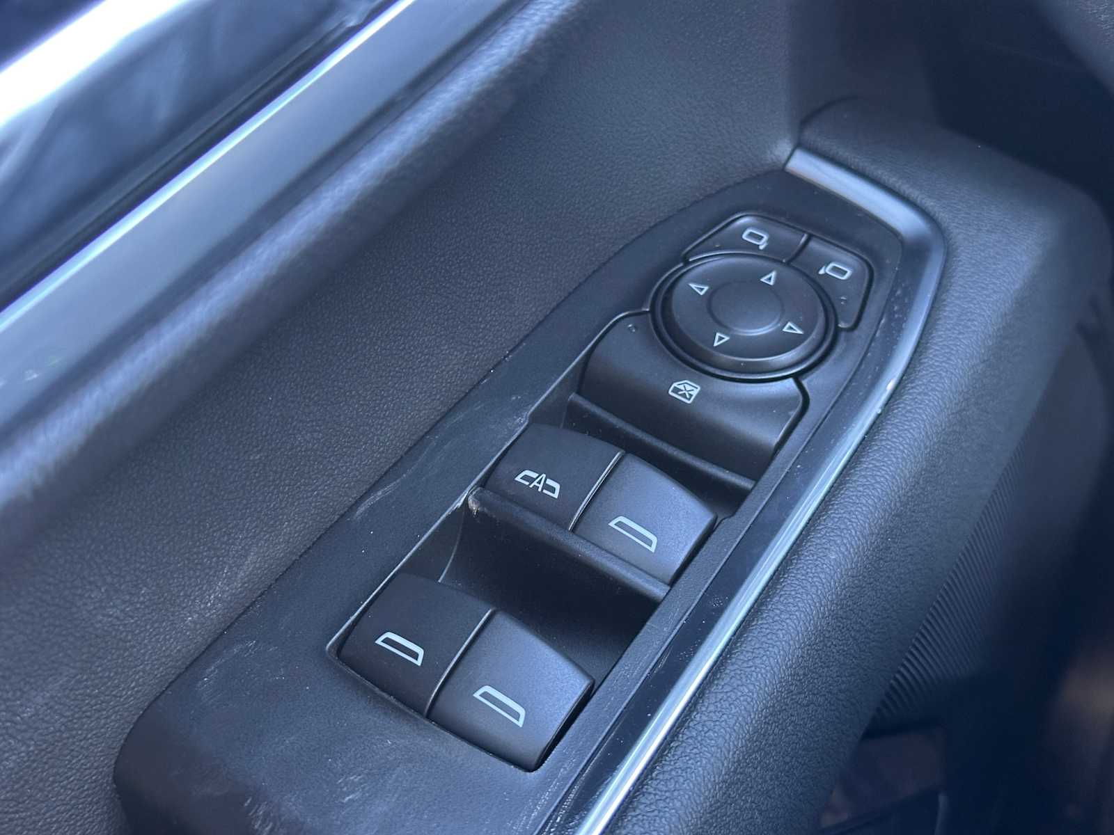 Thumbnail: 2026 Chevrolet Silverado 1500 - 4