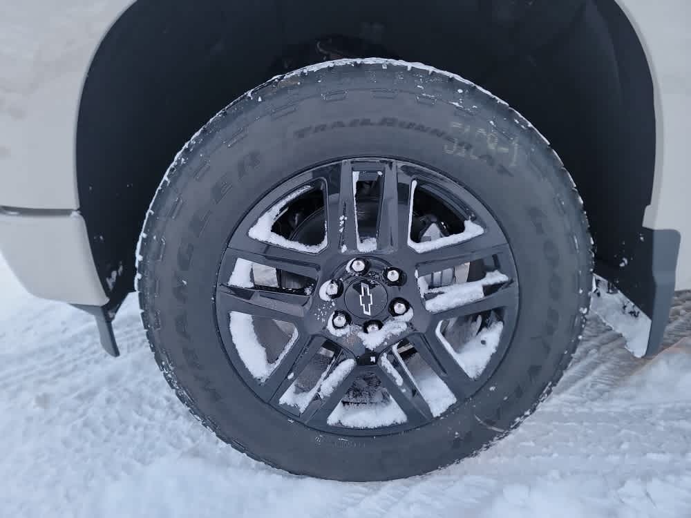 Thumbnail: 2026 Chevrolet Silverado 1500 - 9