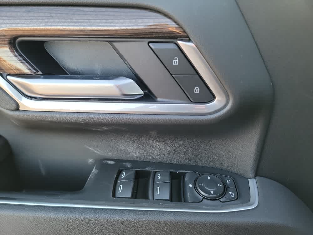 Thumbnail: 2026 Chevrolet Silverado 2500 - 10