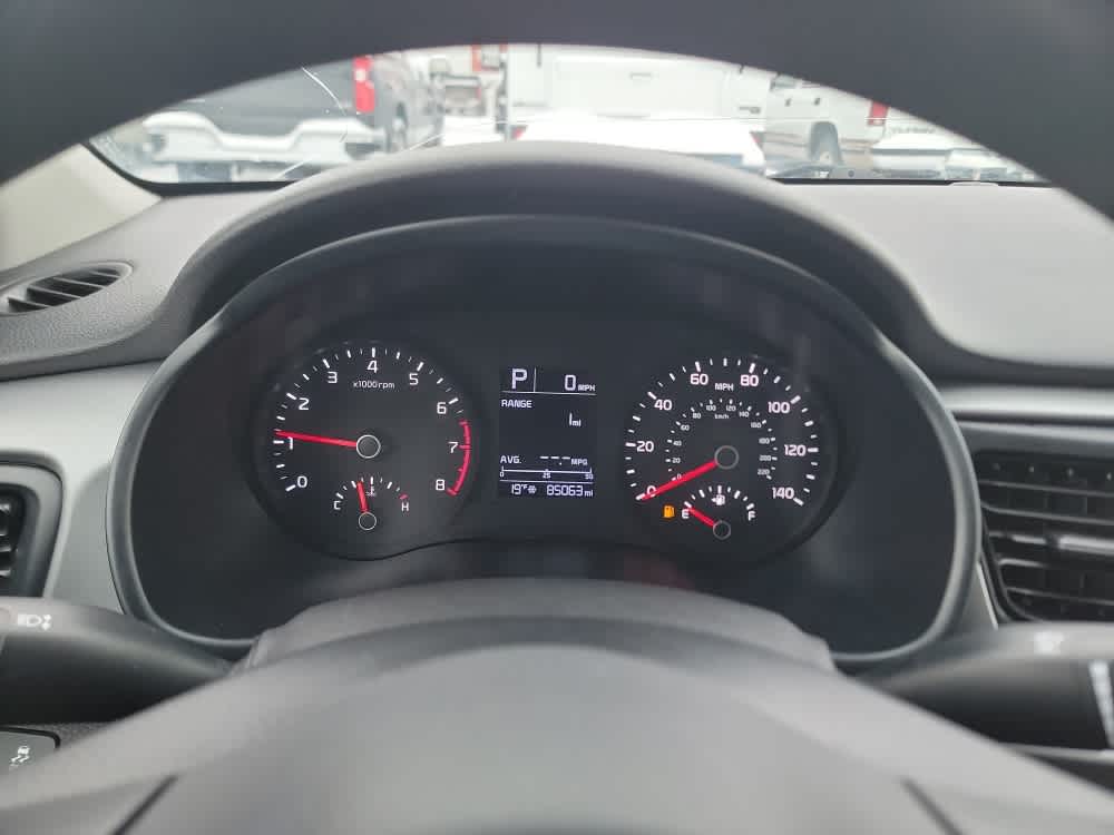 Thumbnail: 2020 Kia Rio - 14