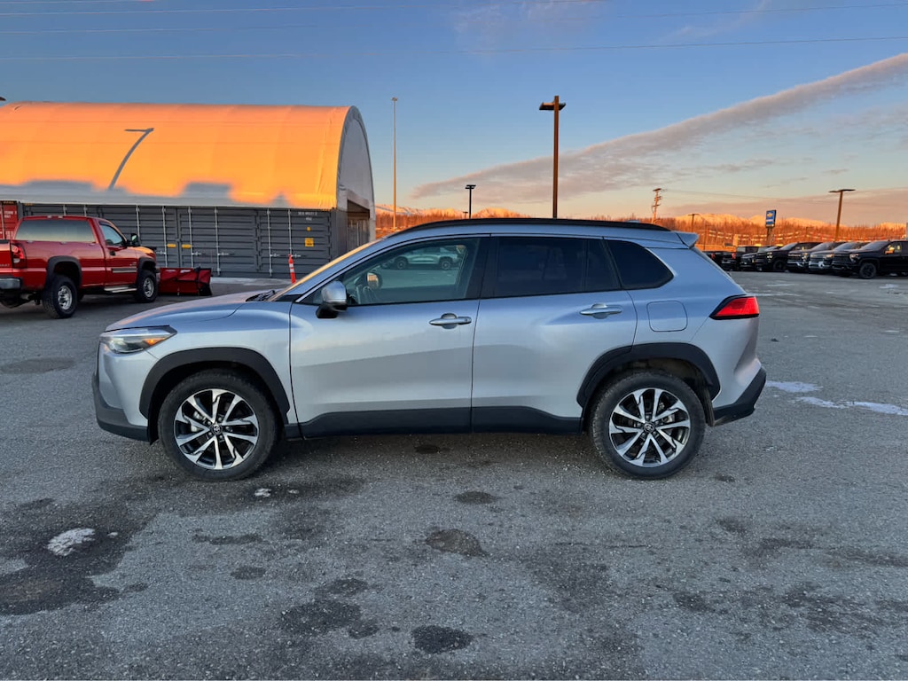 Used 2023 Toyota Corolla Cross XLE