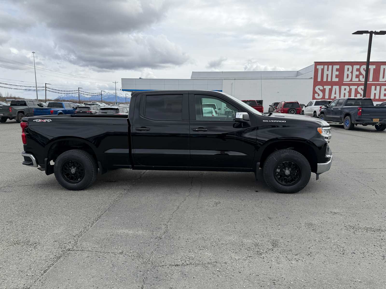 Thumbnail: 2026 Chevrolet Silverado 1500 - 12