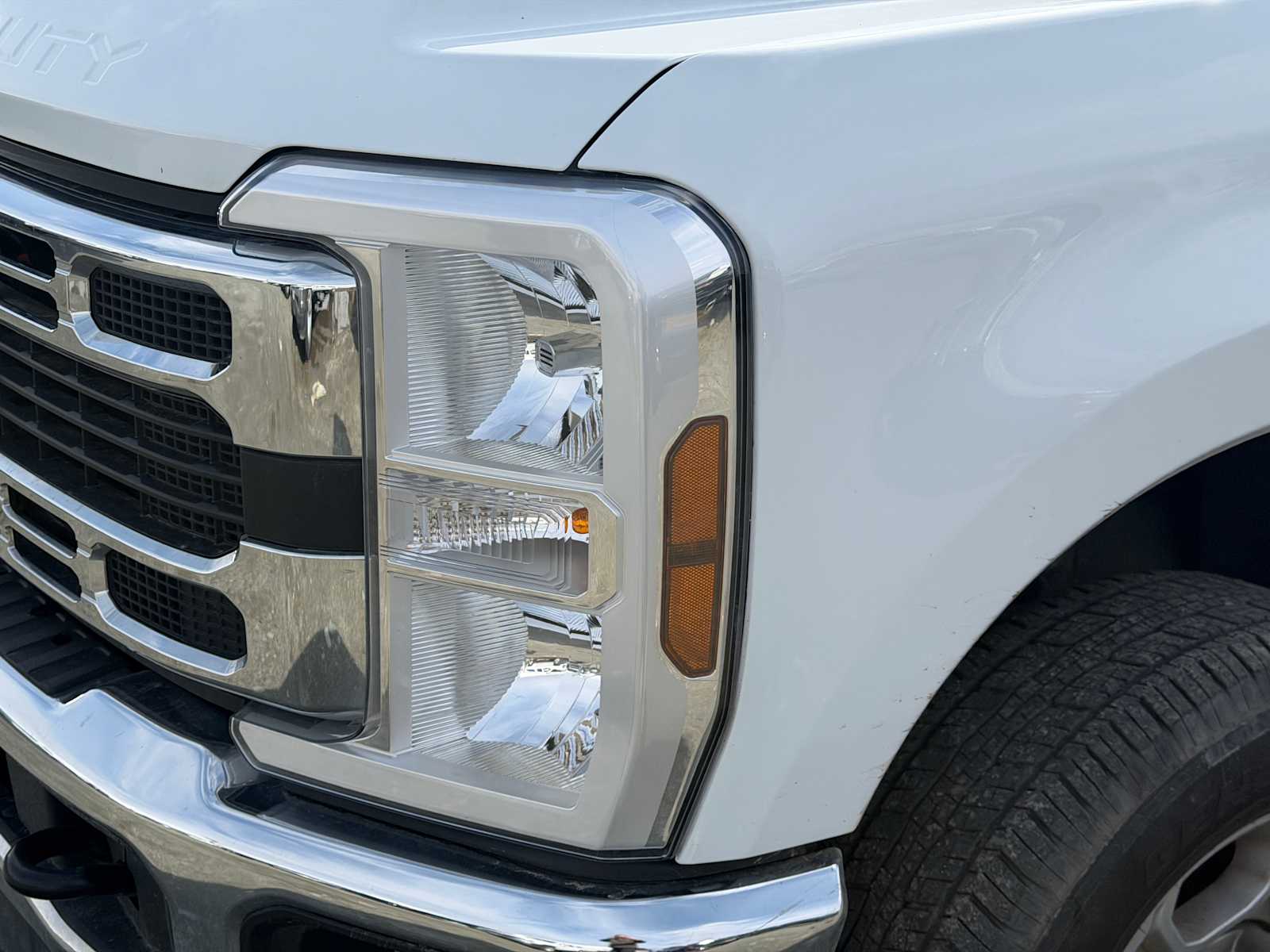 Thumbnail: 2025 Ford Econoline - 13