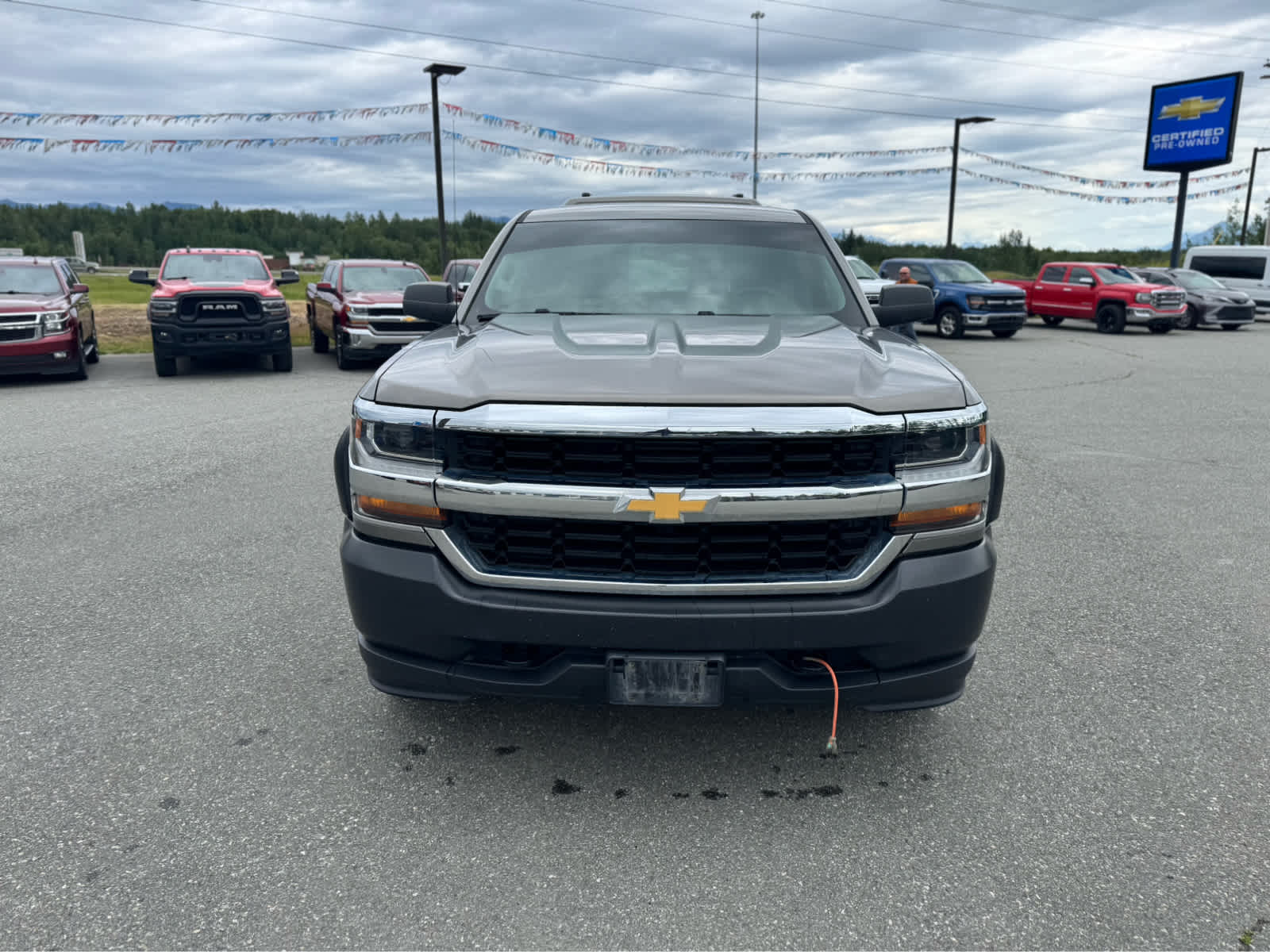 Thumbnail: 2017 Chevrolet Silverado 1500 - 8