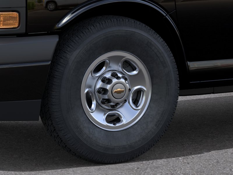 2025 Chevrolet Express Passenger LS - Photo 9