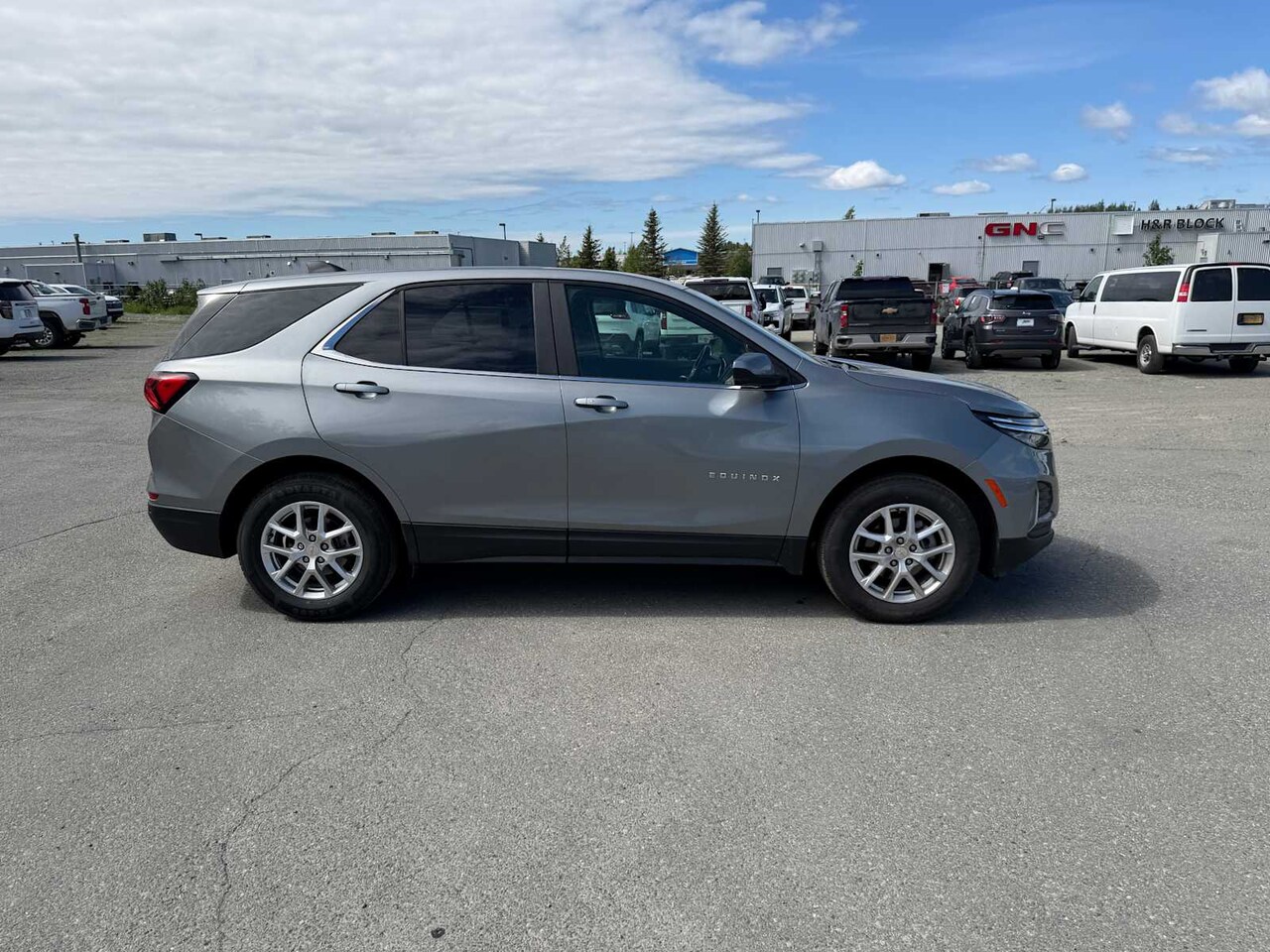 2024 Chevrolet Equinox LT - Image 6
