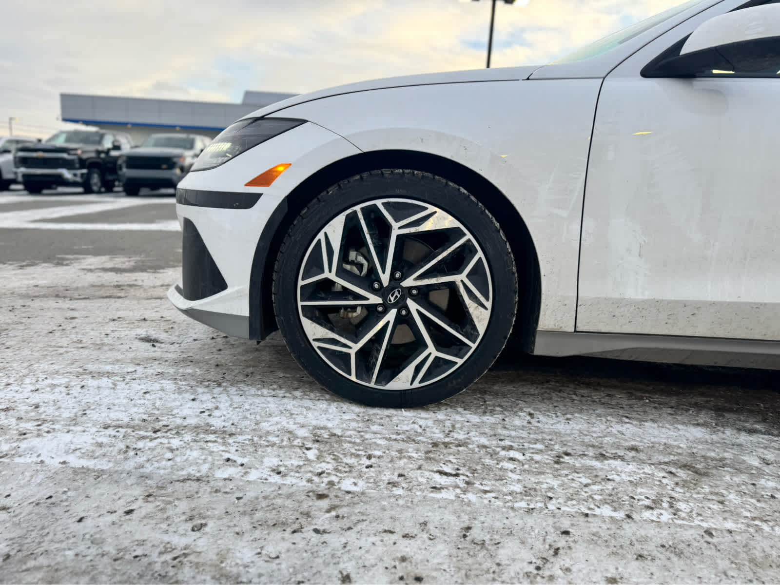 Thumbnail: 2023 Hyundai Ioniq 6 - 10