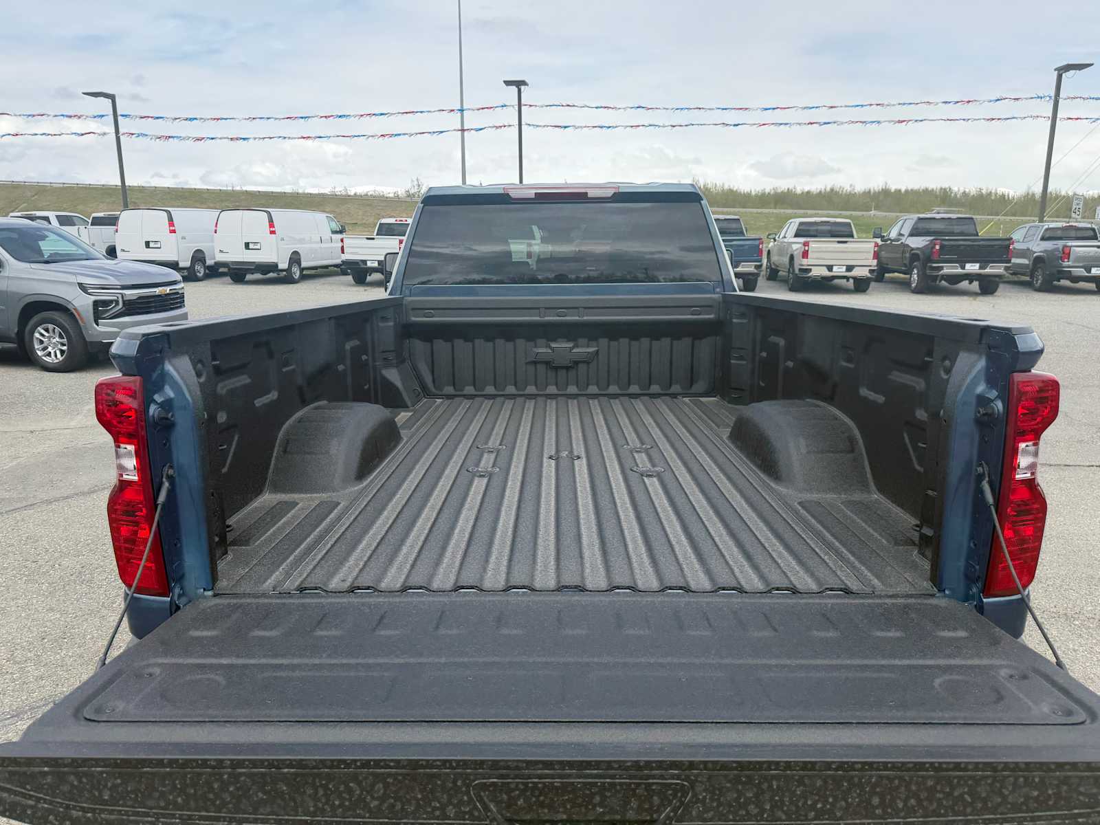 Thumbnail: 2026 Chevrolet Silverado 2500 - 17