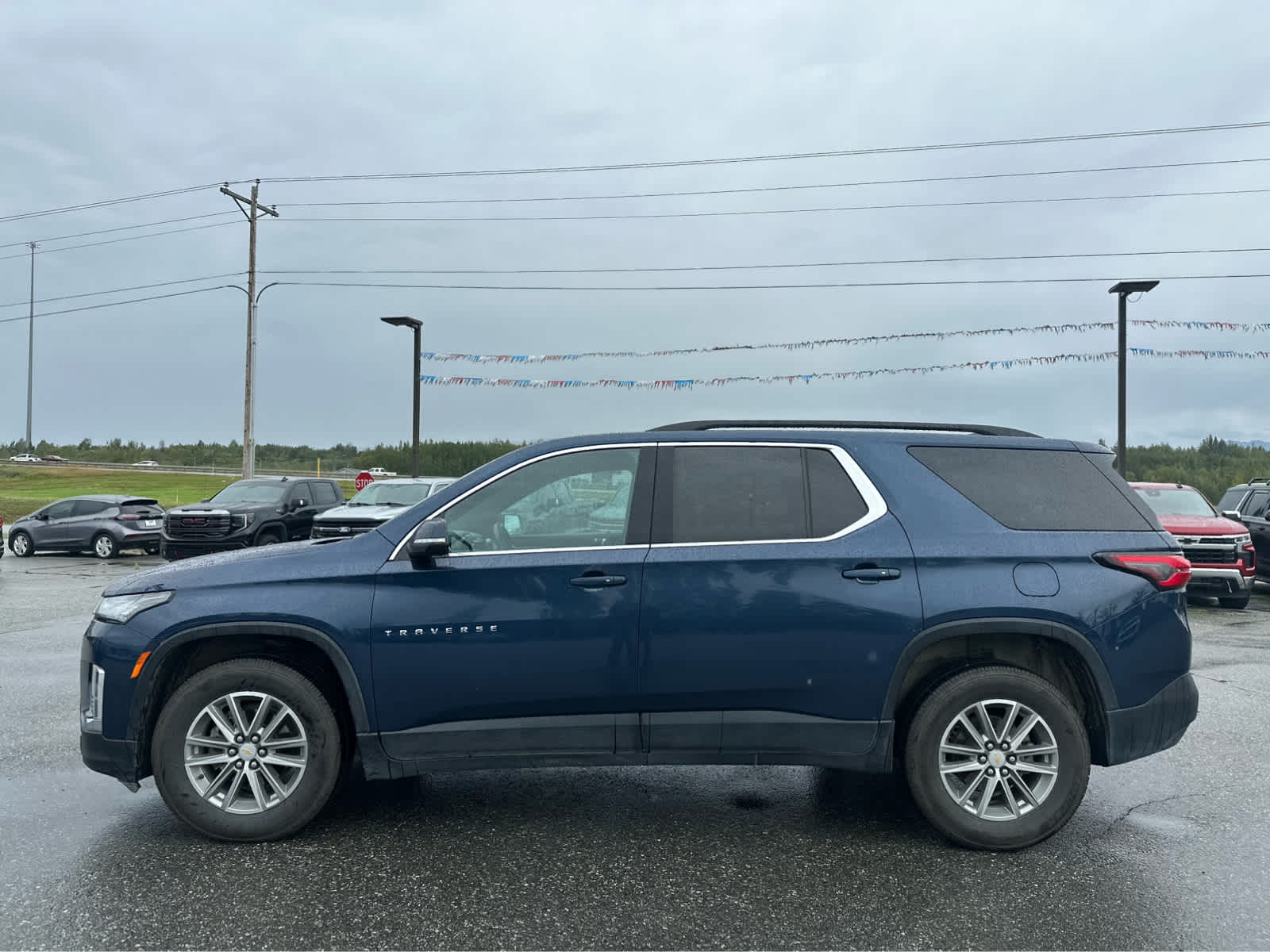 Thumbnail: 2023 Chevrolet Traverse - 4