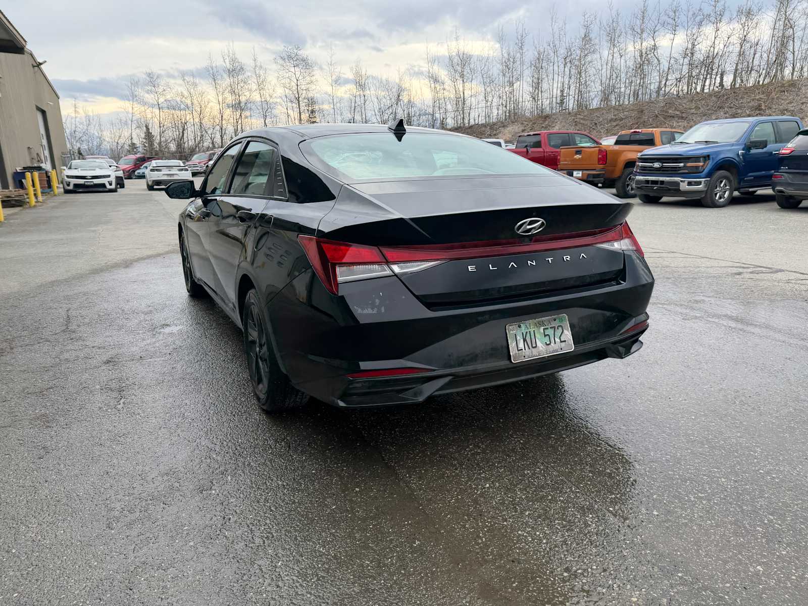 Thumbnail: 2023 Hyundai Elantra - 9