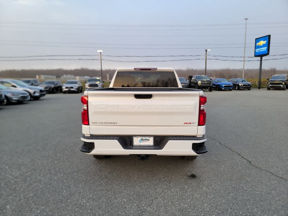 Thumbnail: 2026 Chevrolet Silverado 1500 - 4