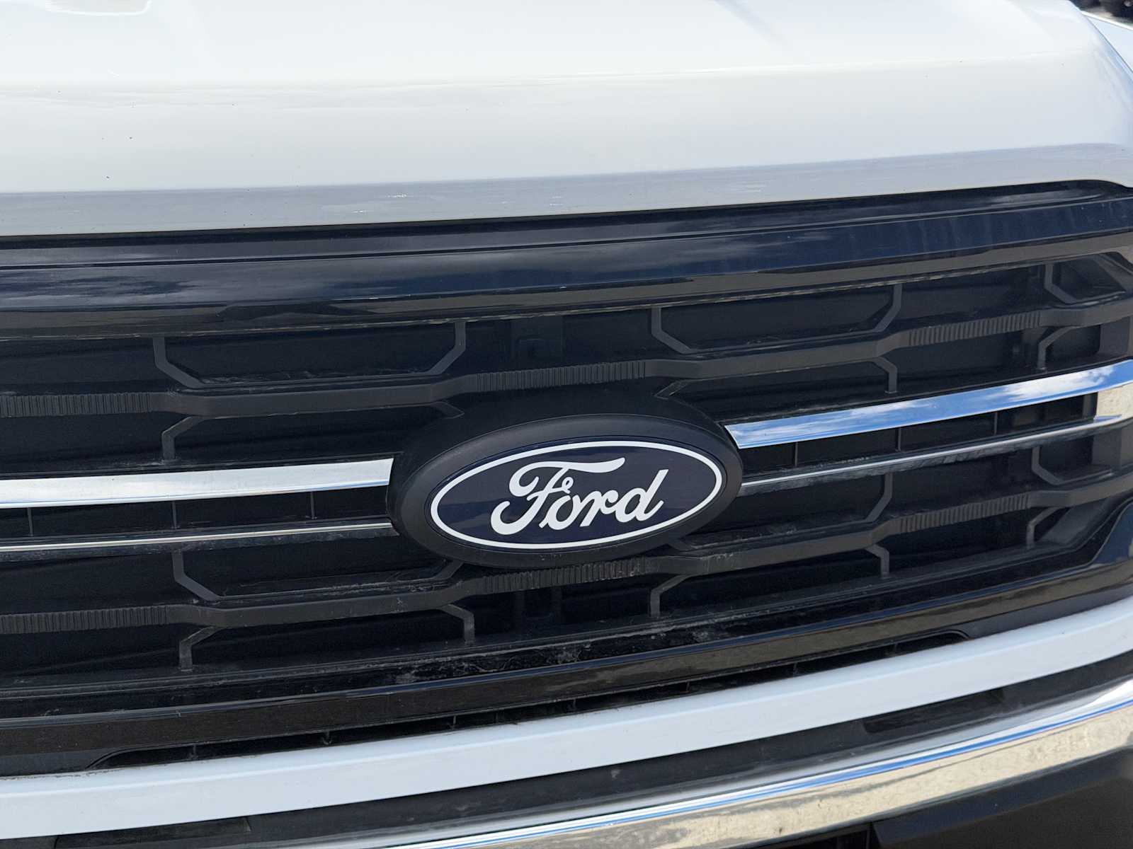 2025 Ford F-150 XLT - Photo 17
