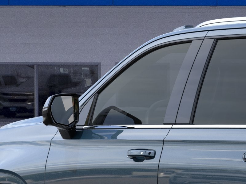 Thumbnail: 2026 Chevrolet Suburban - 12
